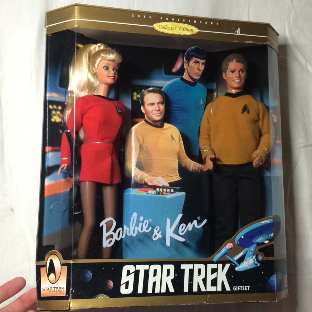 Barbie & Ken x Star Trek 30th Anniversary Giftset